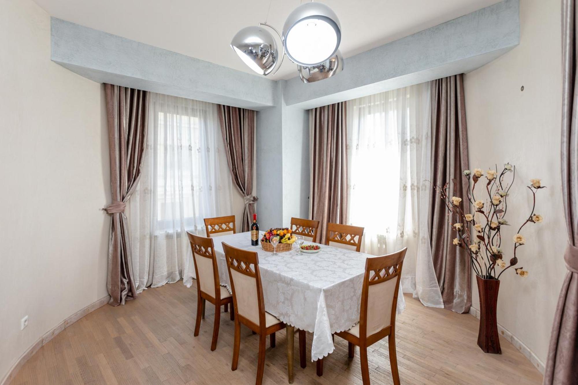 Harmony Place L Тбилиси Екстериор снимка