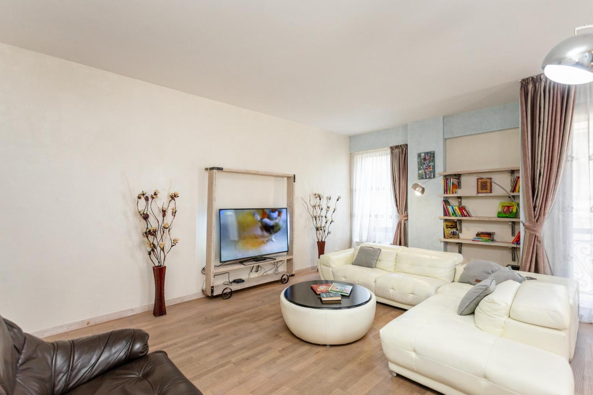 Harmony Place L Тбилиси Екстериор снимка